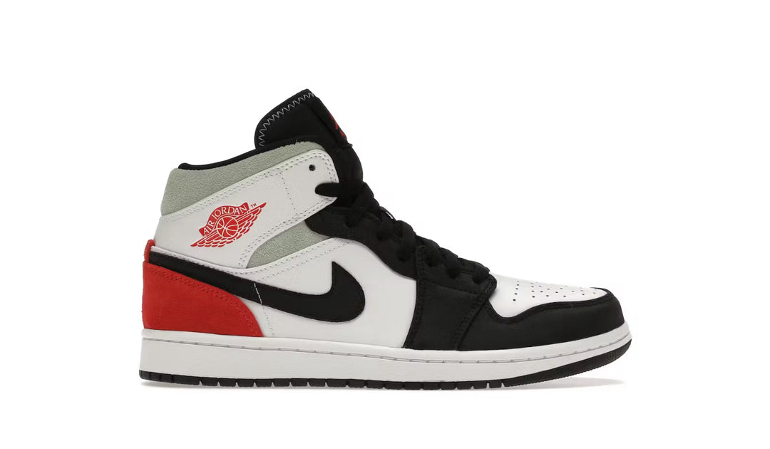 Jordan 1 Mid black Red toe