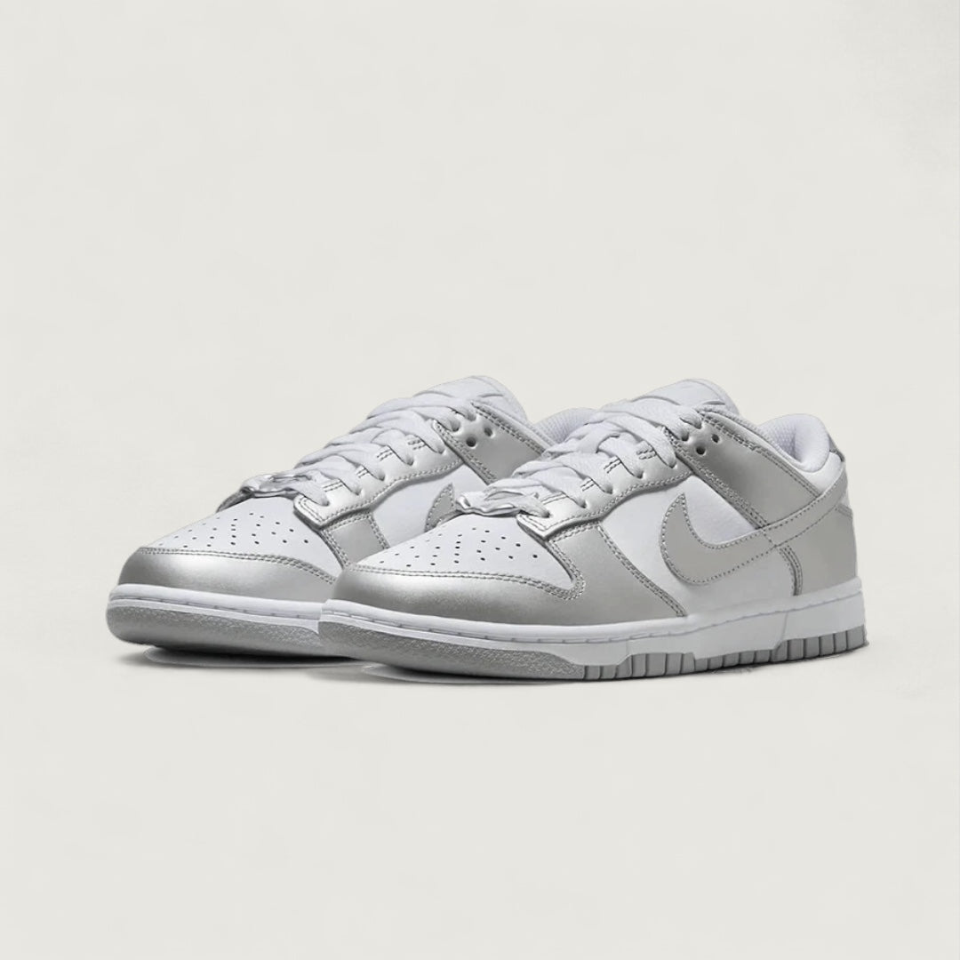 Dunk low metallic silver